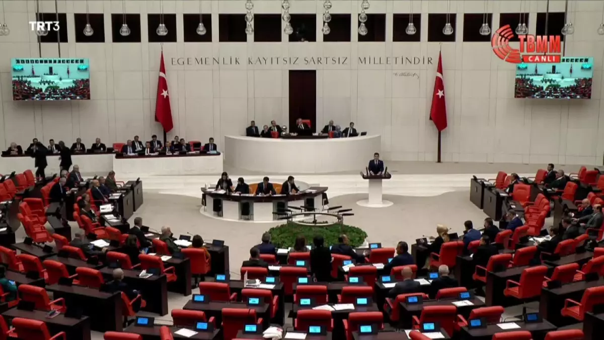 Naci Cinisli\'den Cumhurbaşkanı Erdoğan\'a \'Bütçe\' Çağrısı: "Sürekli Artan Bütçe Açığının Neden Önlenemediği Yürütmenin Başı Tarafından Yüce Meclis\'e...