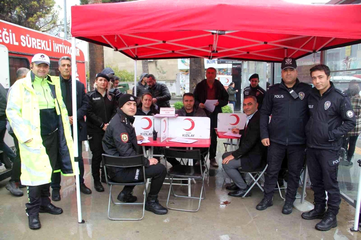 Söke Polisinden Kızılay\'a kan bağışı desteği