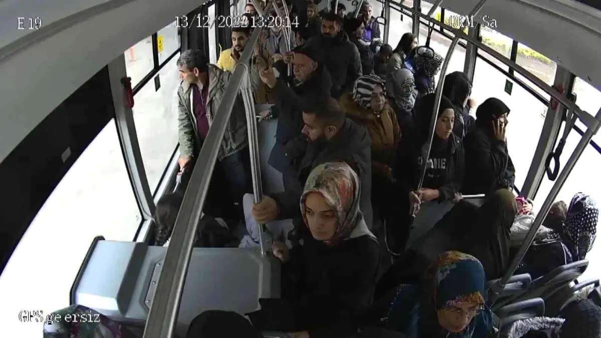 Trafik kazasını görüp bayılan kadını, otobüs şoförü hastaneye böyle yetiştirdi