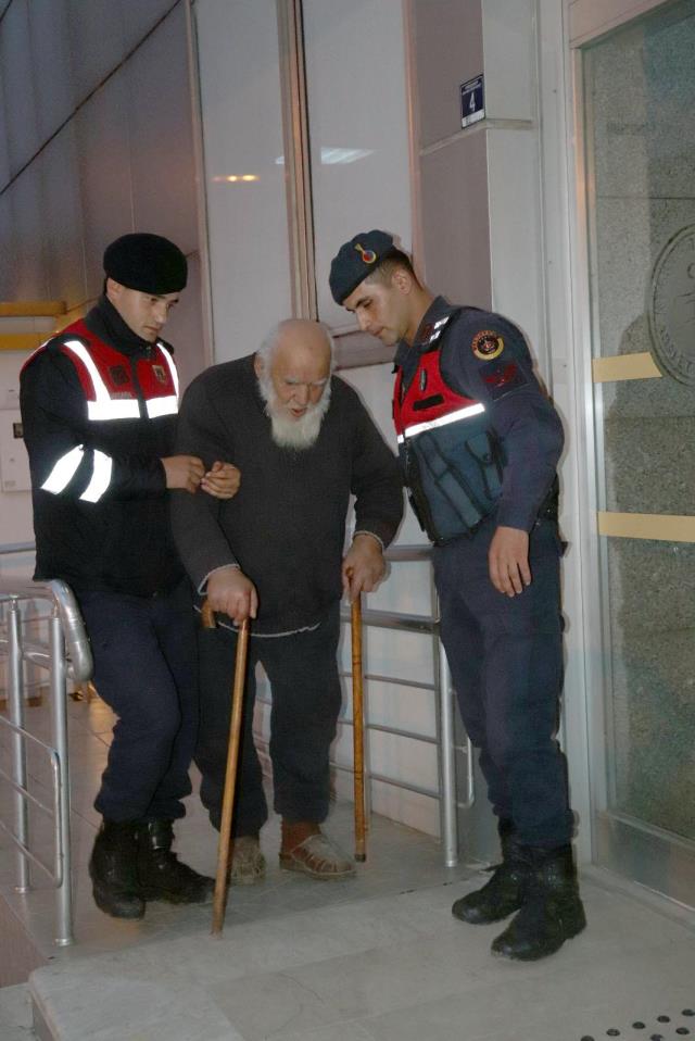 95 yaşındaki baba, bu yüzden evlat katili olmuş: Oğlum fındık arazilerini istedi, vermeyince dövdü