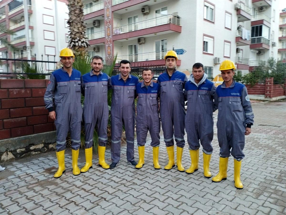 Afyonkarahisar\'dan afet bölgesine destek için gittiler