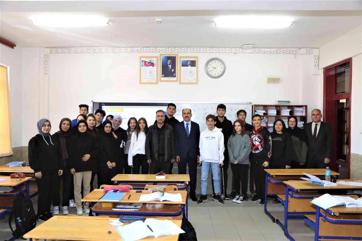 Başkan Altay\'dan üniversiteye hazırlanan lise öğrencilerine bir destek daha
