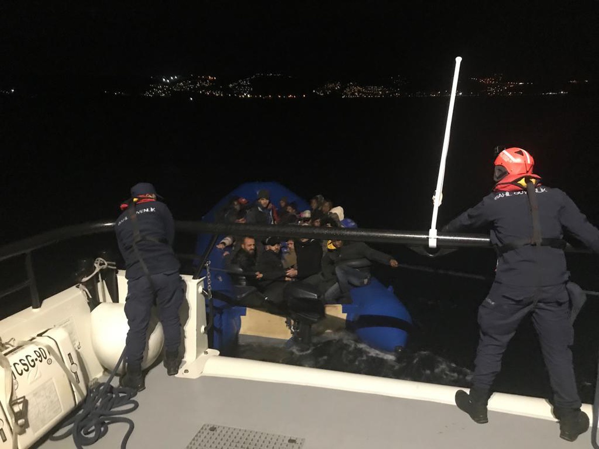 Bodrum açıklarında 32 düzensiz göçmen yakalandı