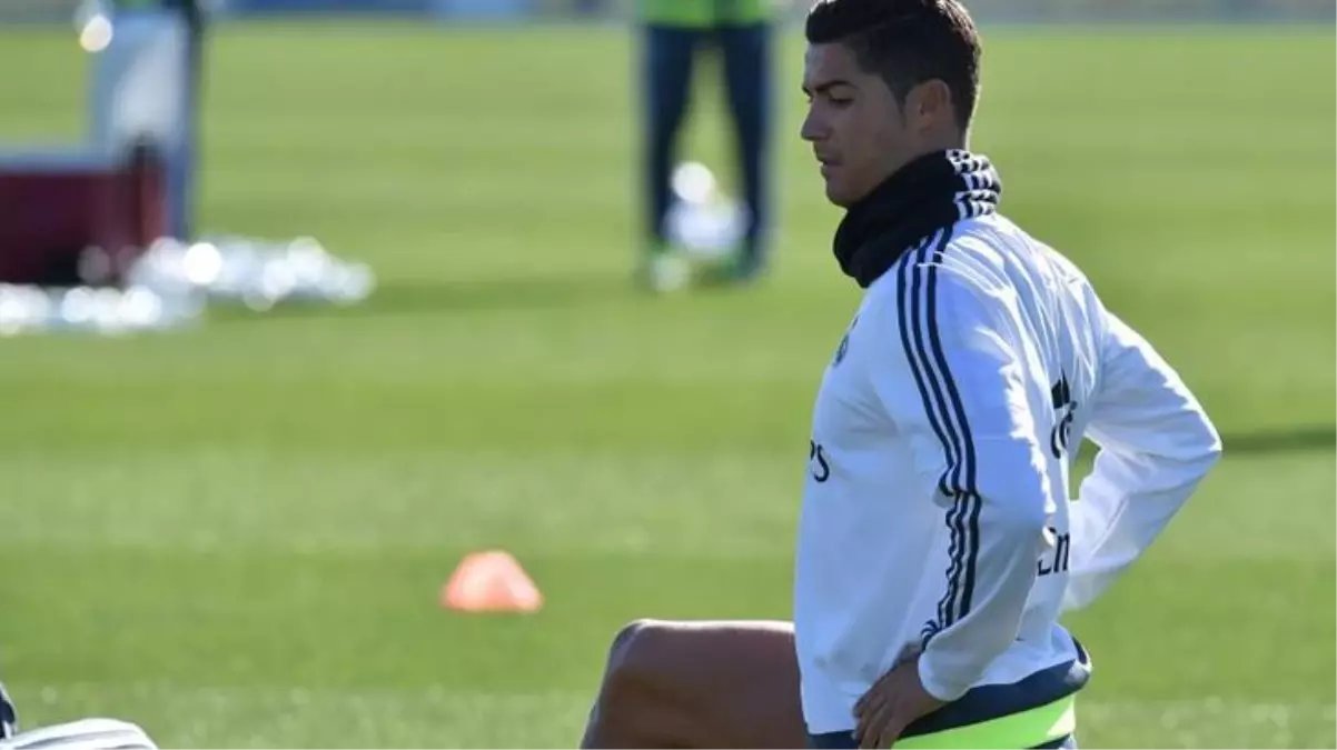 Bu bombayı kimse beklemiyordu! Cristiano Ronaldo dev takımın tesisinde antrenmana çıktı