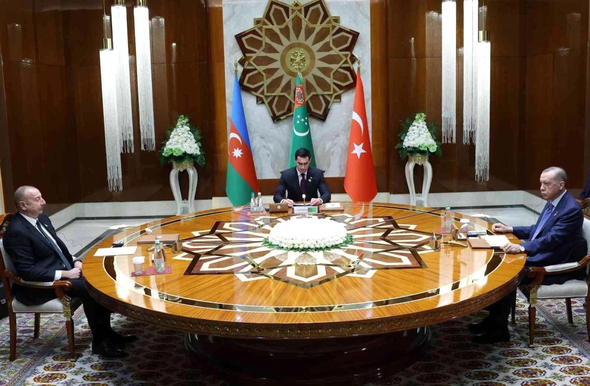 Cumhurbaşkanı Erdoğan: "Türkmen doğalgazının Batı pazarlarına nakline yönelik çalışmalara artık başlamamız gerekiyor"
