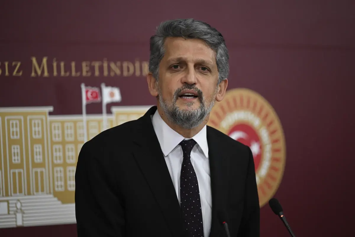 HDP\'li Paylan: "Öğrenim kredisinde gecikme faizinin yerini gecikme zammı aldı"