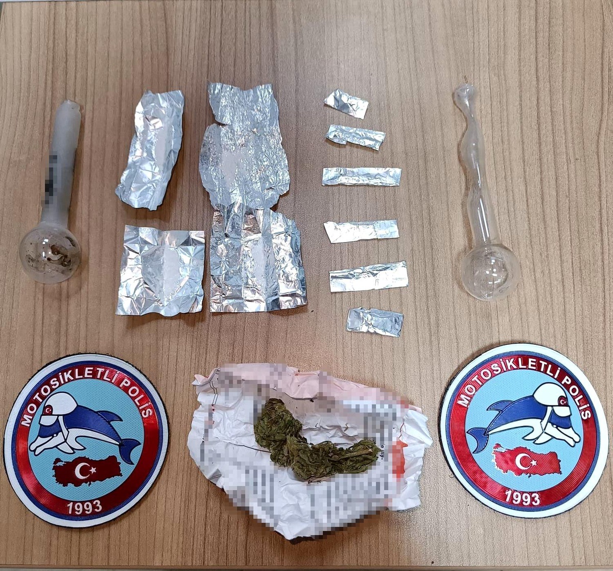 Kırklareli\'nde ruhsatsız tabanca ve uyuşturucu ele geçirildi