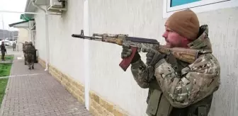 Rus Özel Kuvvetler Üniversitesi'nde gönüllülere askeri eğitim verildi