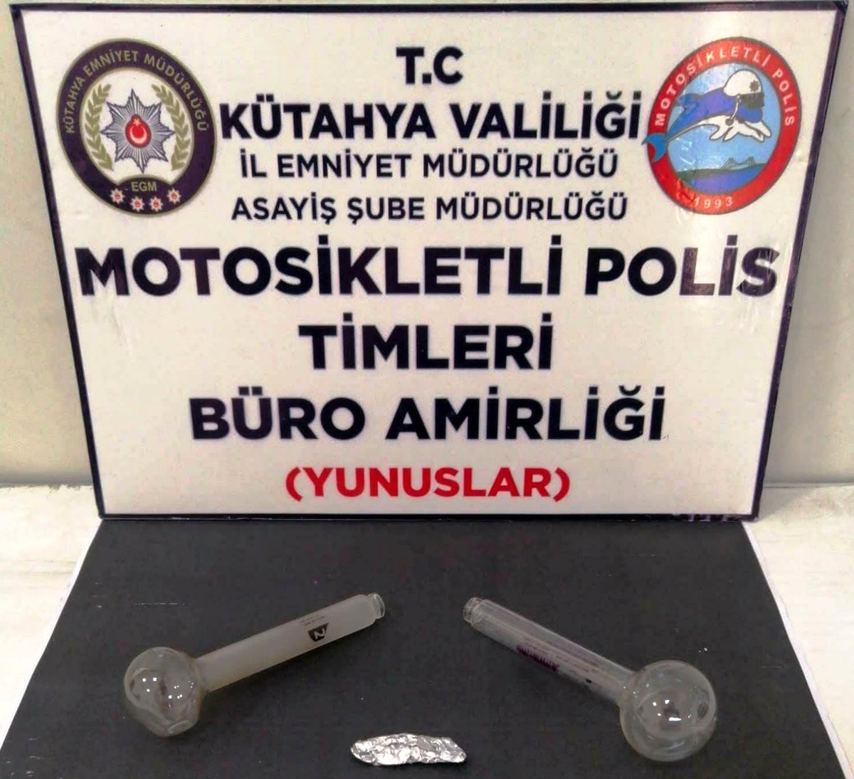 Yunus Timleri bir kişinin üzerinde uyuşturucu ele geçirdi