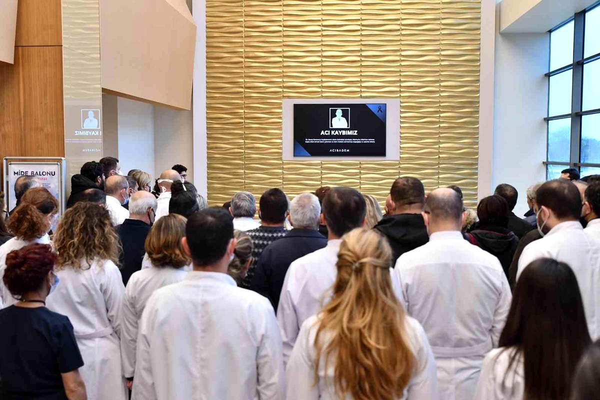 Acıbadem Eskişehir Hastanesi Dr. Savaş Karaova için anma töreni düzenledi