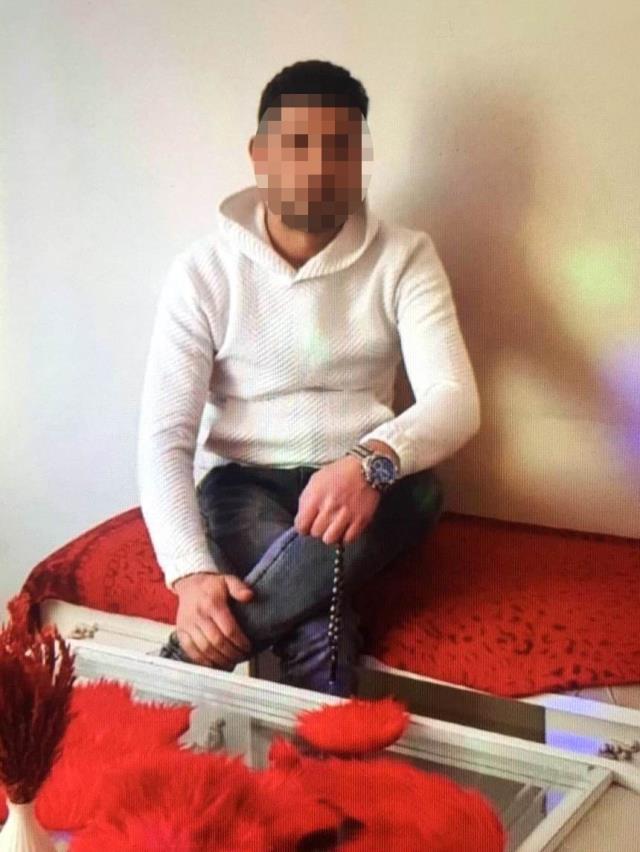 Boğazını keserek öldürdükleri şahsı yakan sanıklar hakim karşısına çıktı Boğazını keserek öldürdükleri şahsı yakan sanıklar hakim karşısına çıktı