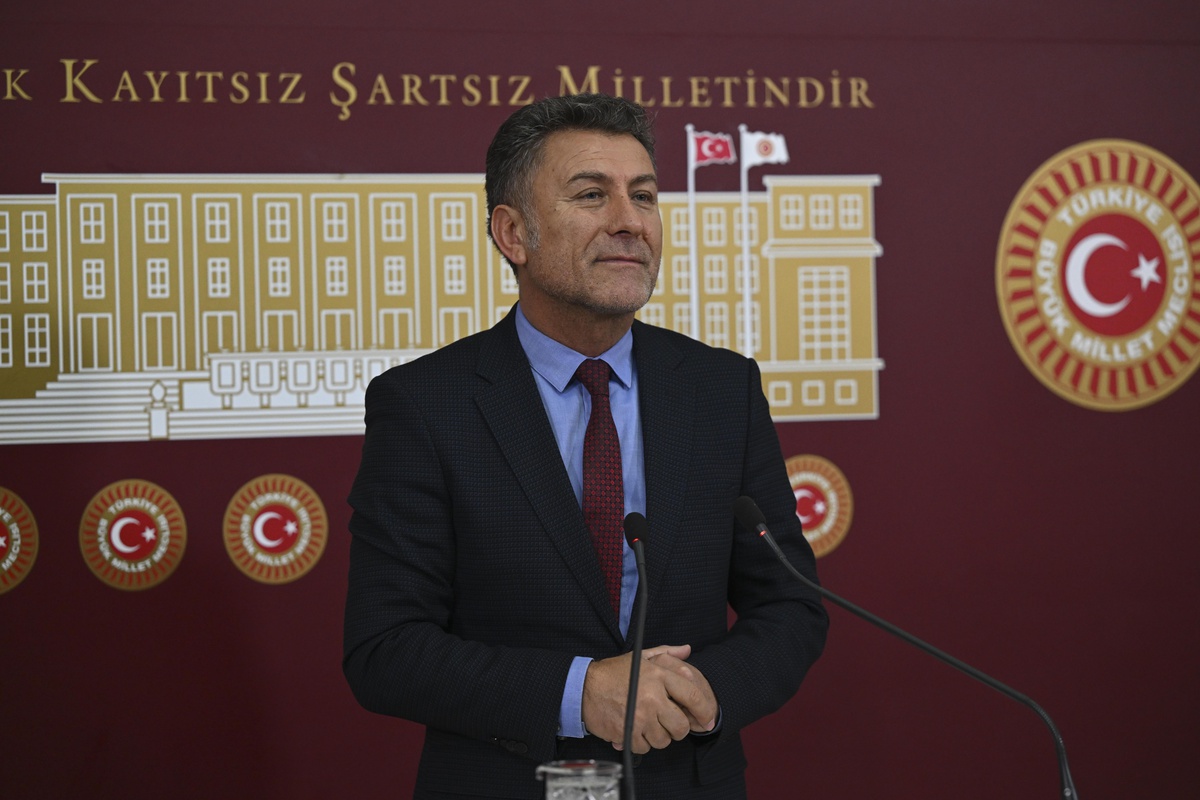 CHP\'li Sarıbal, Anadolu 7. Asliye Ceza Mahkemesinin İmamoğlu hakkındaki kararını eleştirdi