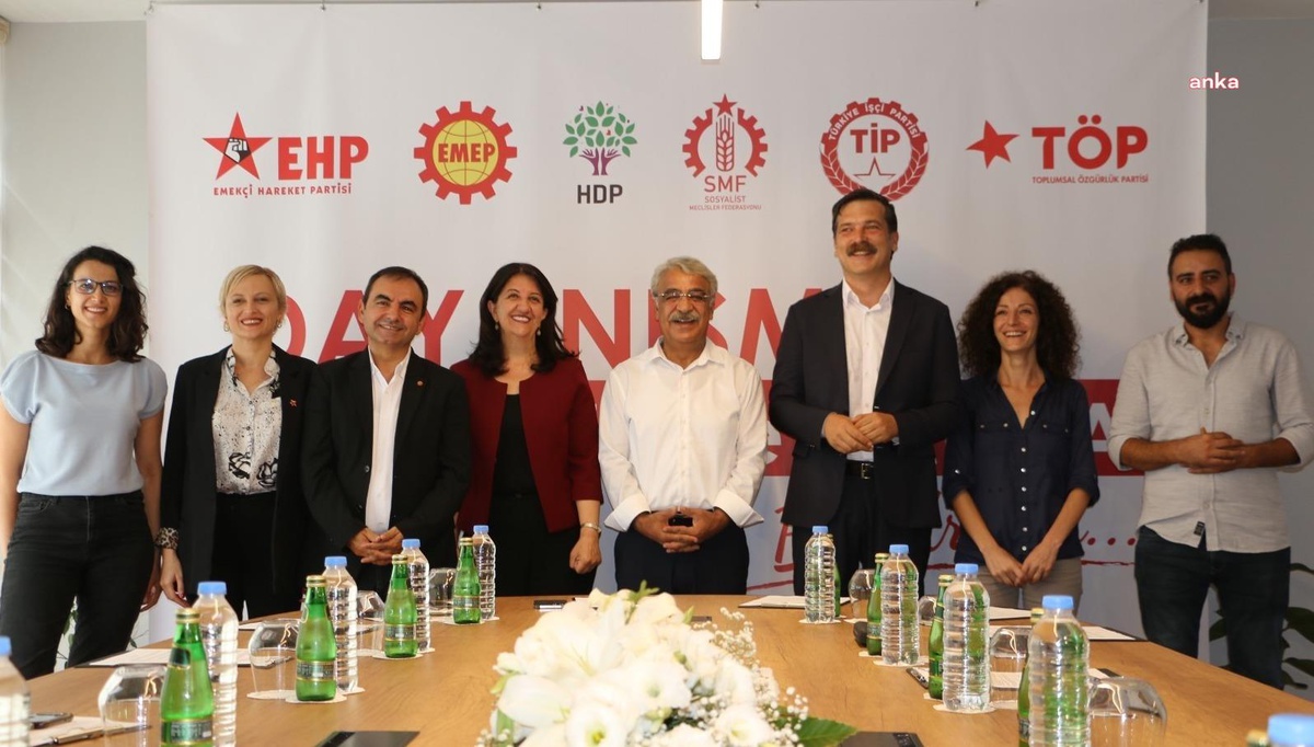 Emek ve Özgürlük İttifakı: "Bütün Demokrasi Güçlerini Siyasi Bir Hamle Olan Bu Karara Karşı Ortak Tutum Göstermeye Çağırıyoruz"