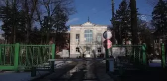 Harkiv'de sağlık çalışanları ve çocuklar için kurşun geçirmez yelek dağıtıldı