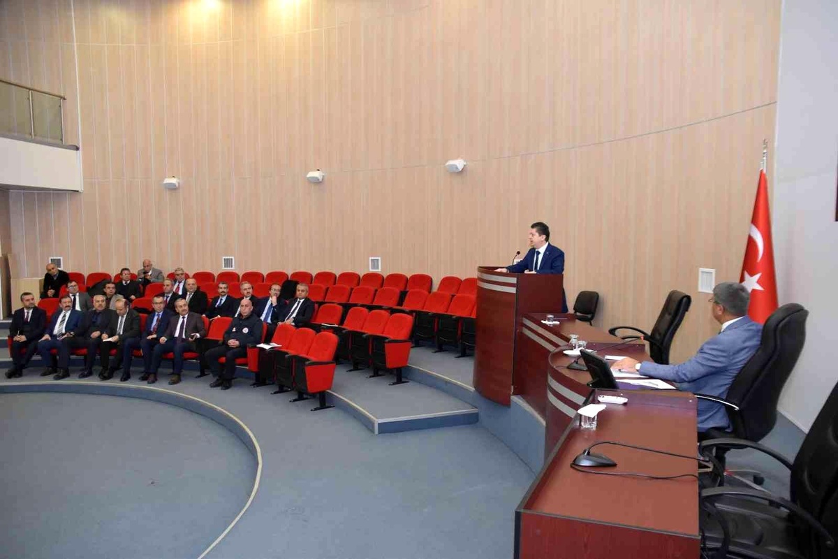 İl İdare Şube Müdürleri Toplantısı yapıldı