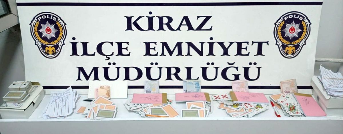 İzmir\'de dernek lokalinde kumar oynayan 36 kişiye para cezası