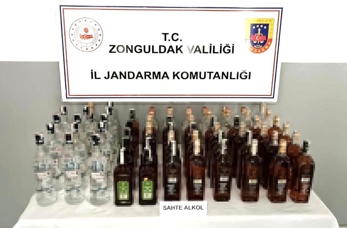 Zonguldak\'ta 44 litre sahte alkol ele geçirildi: 2 gözaltı