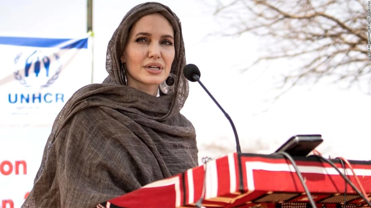 Ünlü oyuncu Angelina Jolie, BM İyi Niyet Elçiliği görevinden ayrılacağını duyurdu