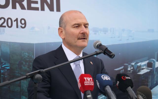 Diyarbakır'da yoldan geçen polis aracına bombalı saldırı düzenleyen şahıs, 2004'te öldürülen teröristin kardeşi çıktı