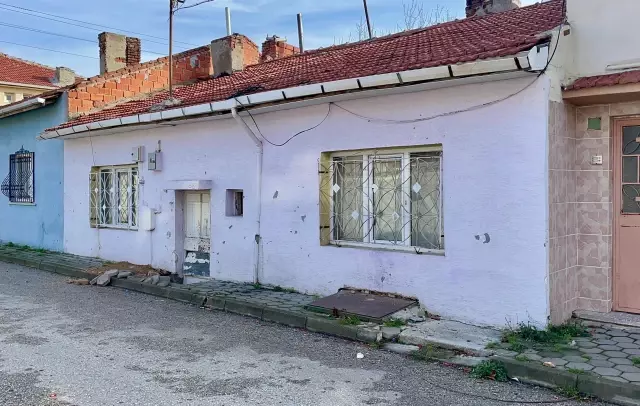 Babası ve annesi cezaevindeydi! 6 yaşındaki çocuğun ölümüyle ilgili 2 gözaltı