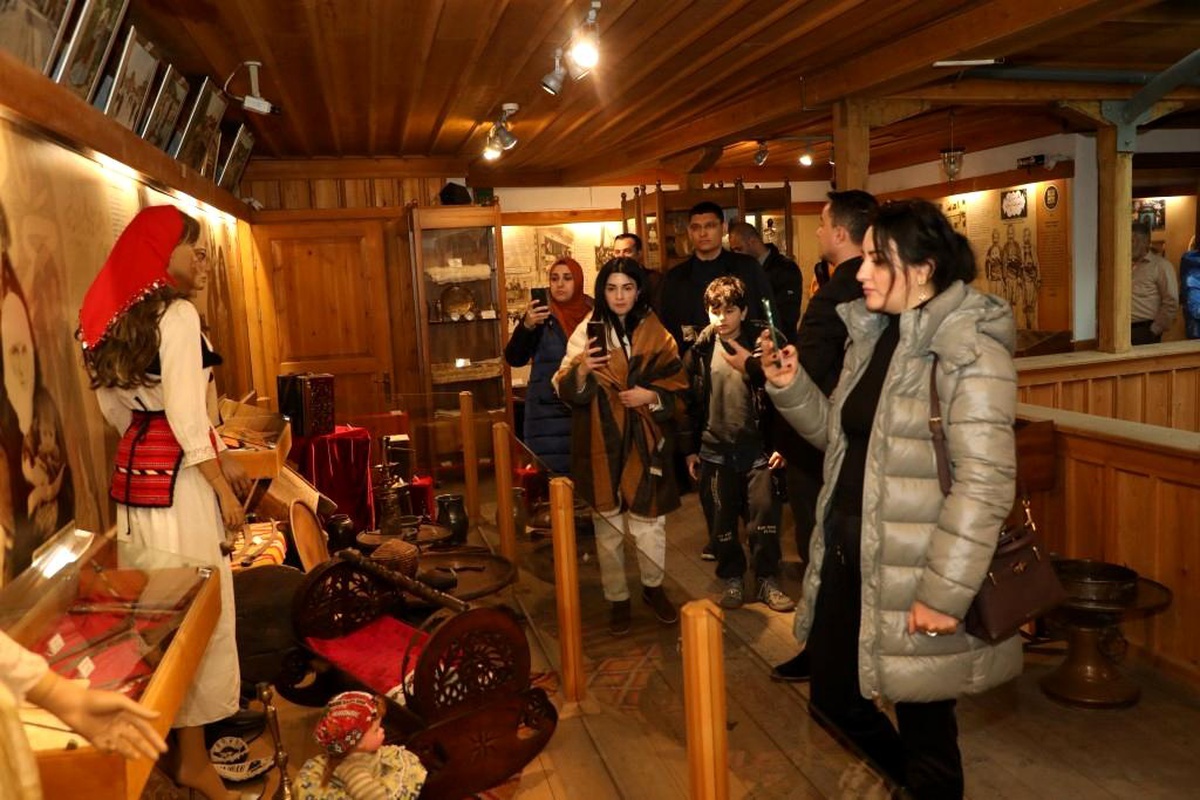 İnegöl\'ün değerleri yabancı turistlere tanıtılıyor