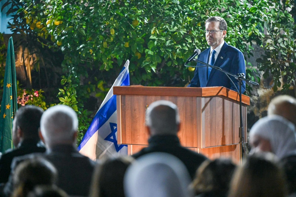 İsrail Cumhurbaşkanı Herzog\'tan ülkesindeki Çerkez köyüne ziyaret