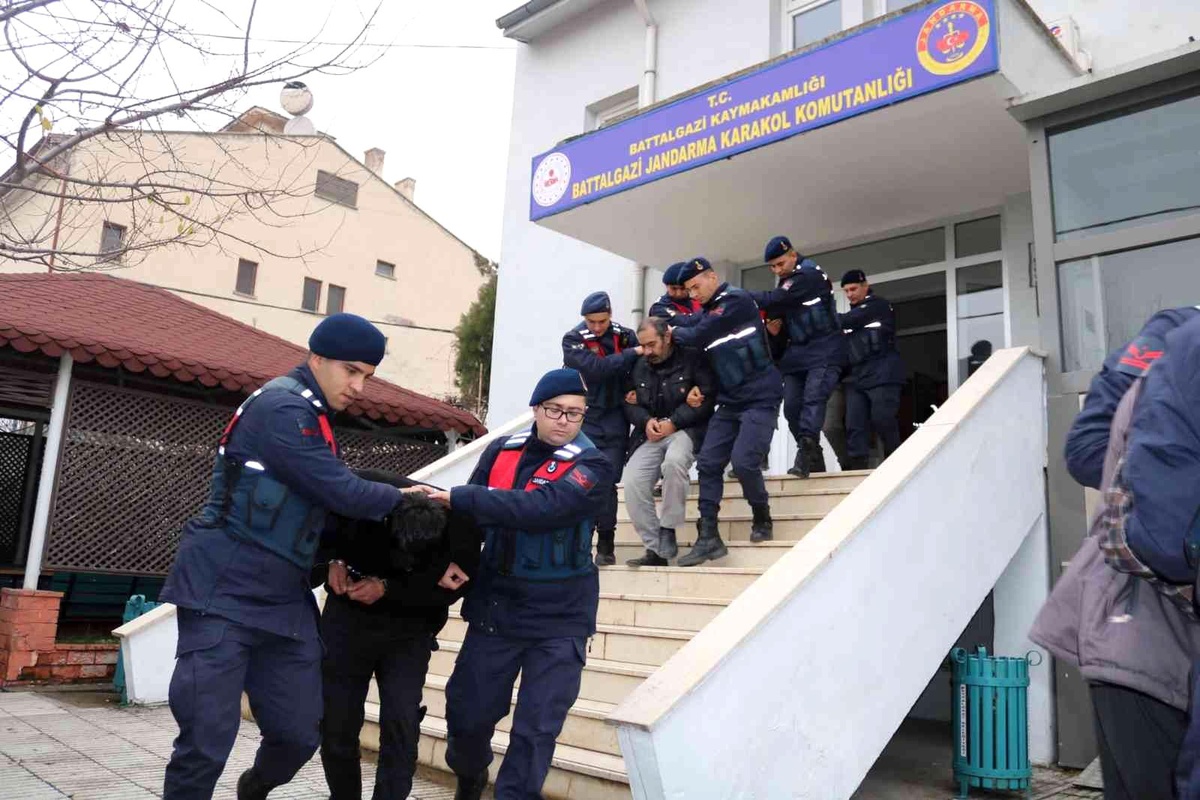 Malatya\'daki PKK operasyonunda 2 tutuklama