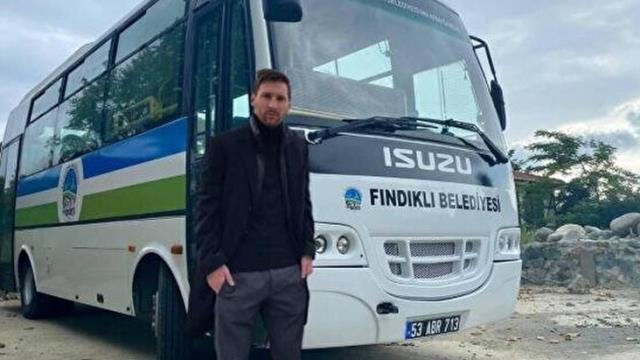Mankenlik yapan Messi'nin pozu alay konusu oldu! Paylaşımlar gülmekten kırıp geçiriyor