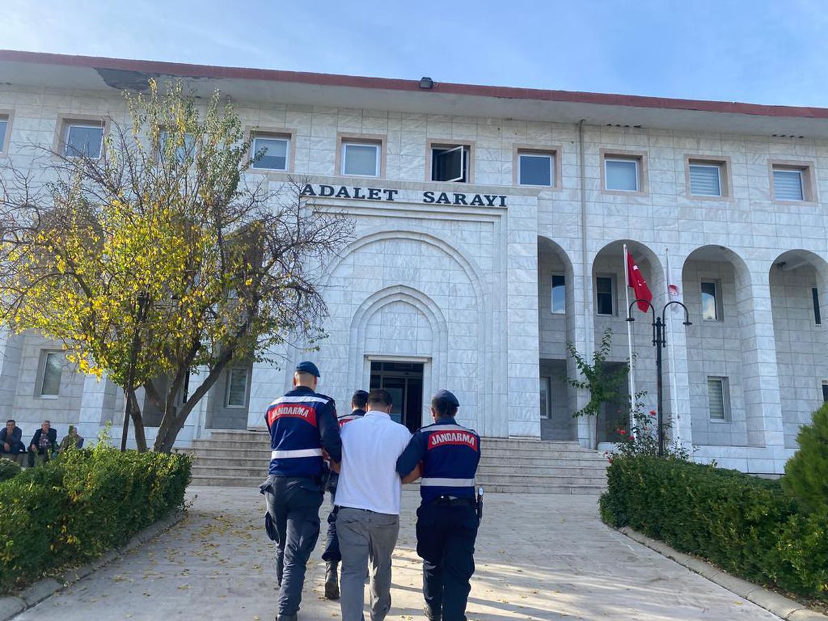 Muğla\'da huzur ve güven uygulamasında yakalanan 5 zanlı tutuklandı