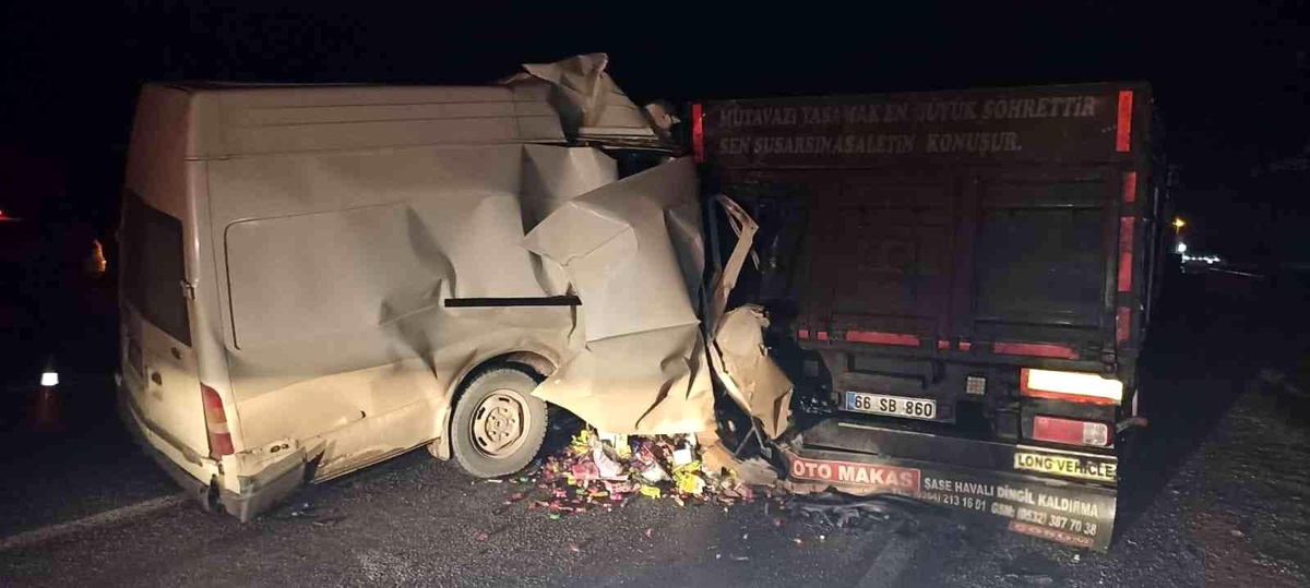Olay yerinde bırakılan dorse kazaya neden oldu