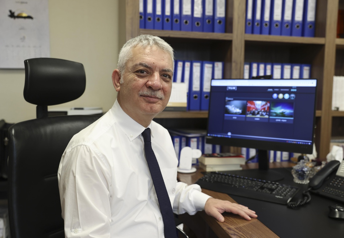 Rekabet Kurumu Başkanı Birol Küle, AA\'nın "Yılın Fotoğrafları" oylamasına katıldı