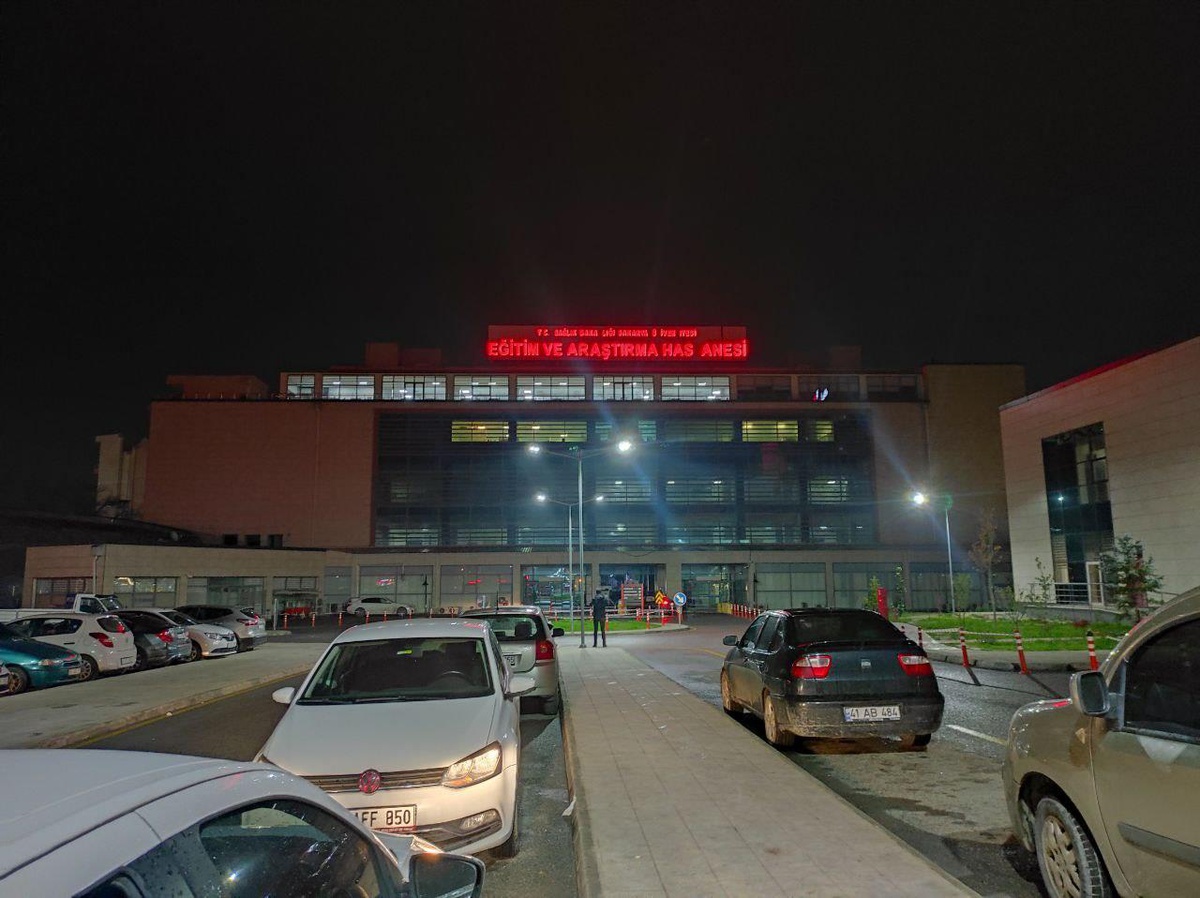 Sakarya\'da babasıyla tartışırken bıçakla yaralanan kişi hayatını kaybetti