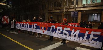 Sırbistan'da Kosovalı Sırplara destek gösterisi düzenlendi