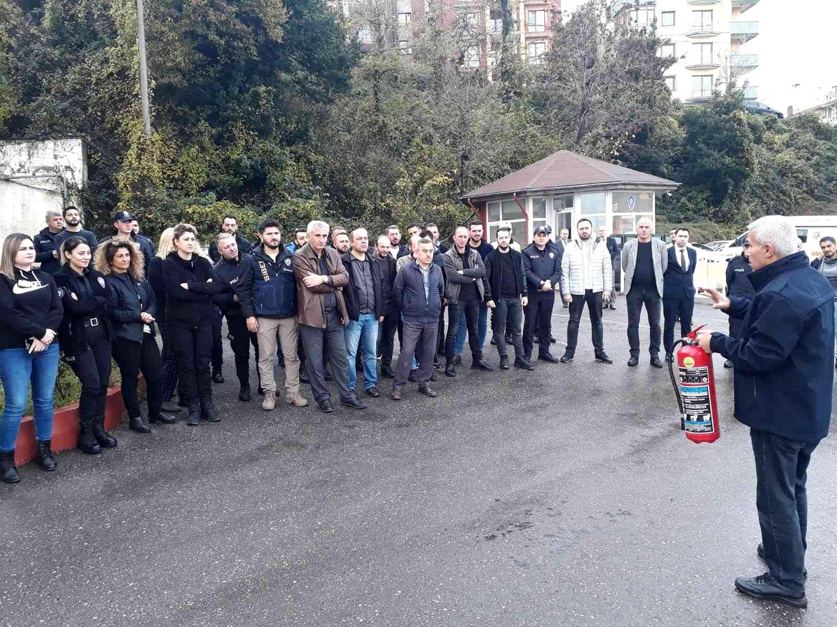 Zonguldak Emniyeti\'nde yangın tatbikatı