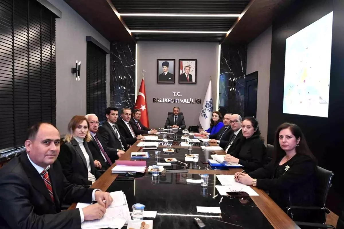 Balıkesir\'de 17 alanda 400 engelliye kurs veriliyor