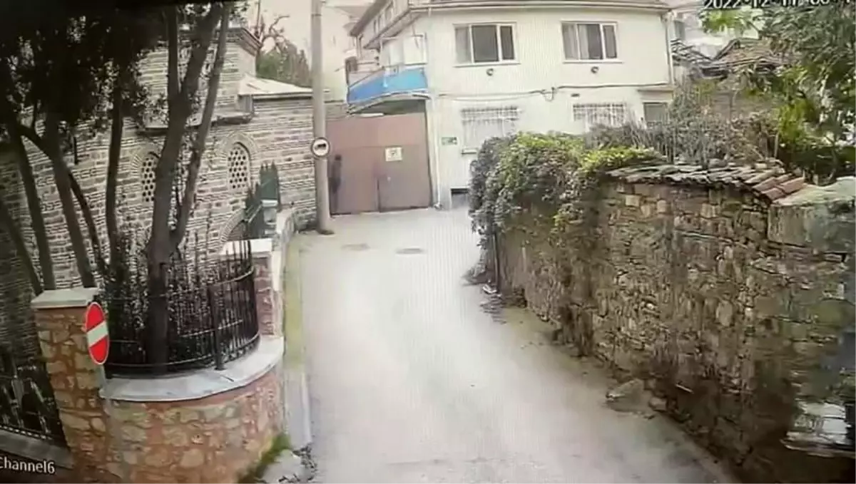 Bursa'da caminin kurşun levhalarını böyle çaldı