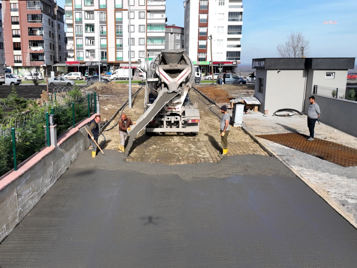 Çerkezköy Belediyesi, Yol Yapım ve Onarım Çalışmalarını Sürdürüyor