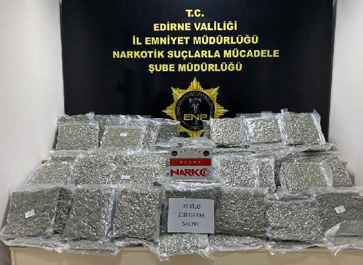 Edirne\'de 49 kilo uyuşturucuya 5 gözaltı