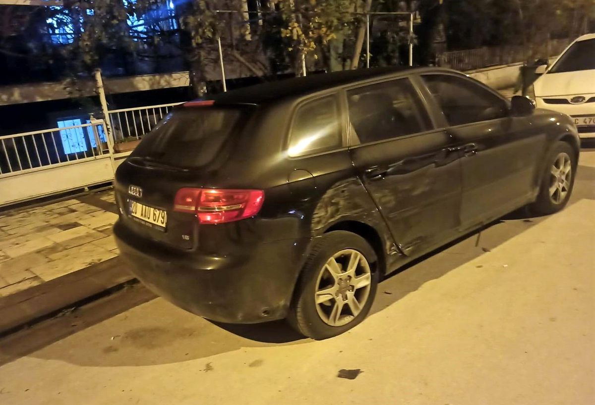 Kontrolden çıkan araç park halindeki 4 araca çarptıktan sonra kaçtı