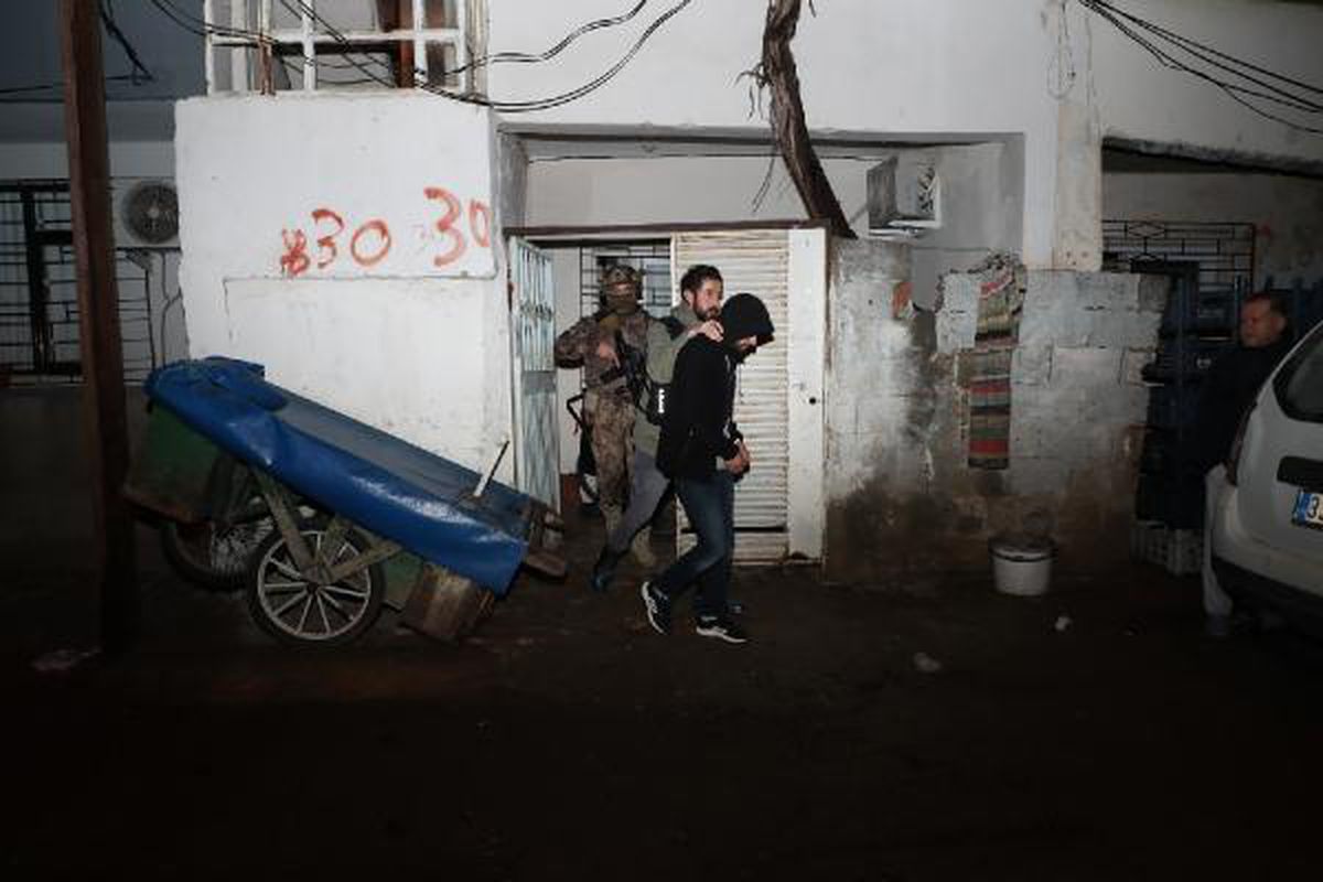 Mersin\'deki \'Kökünü Kurutma\' operasyonunda 97 tutuklama