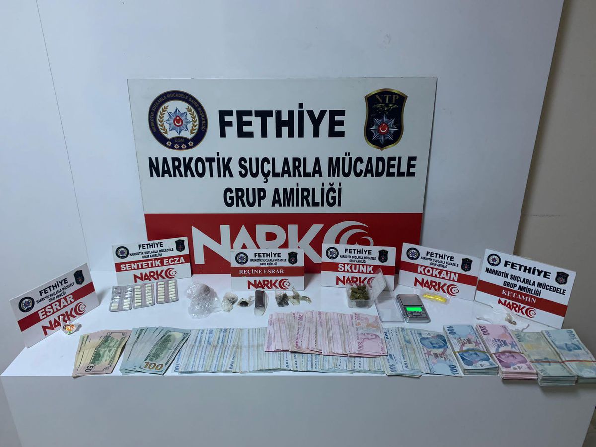 Muğla\'da uyuşturucu operasyonunda 2\'si yabancı uyruklu 3 kişi tutuklandı