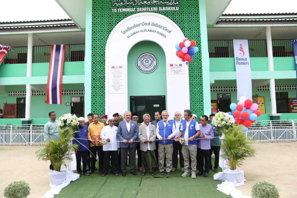 Patani\'de 15 Temmuz Şehitleri İlköğretim Okulu açıldı