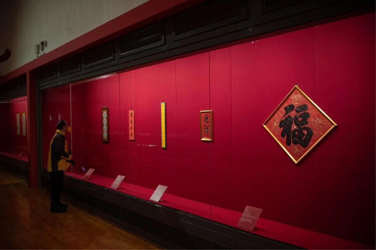 Saray Müzesi\'nin Qing Hanedanlığı Bahar Şenliği Koleksiyonları Makao\'da Sergileniyor