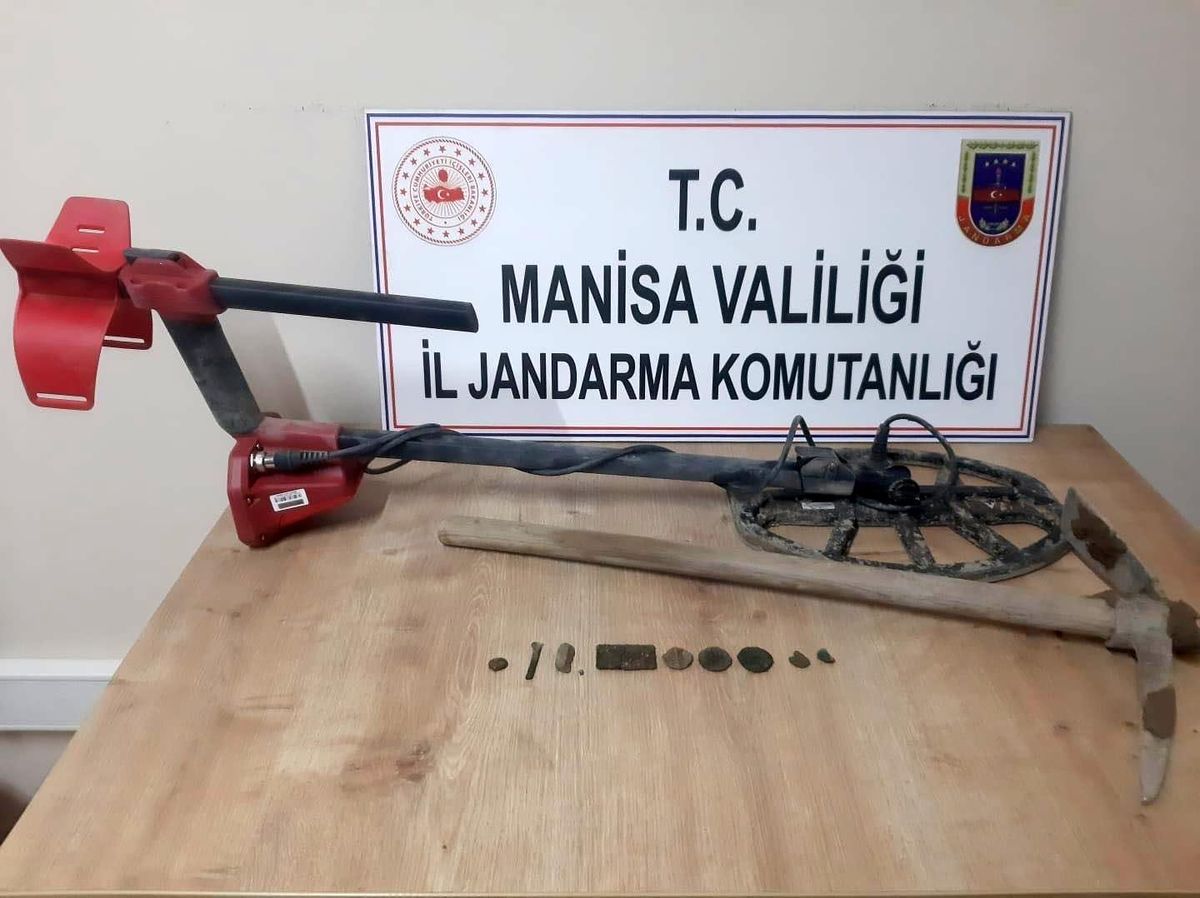 Şüphe üzerine durdurulan araçta Roma dönemi sikkeleri bulundu