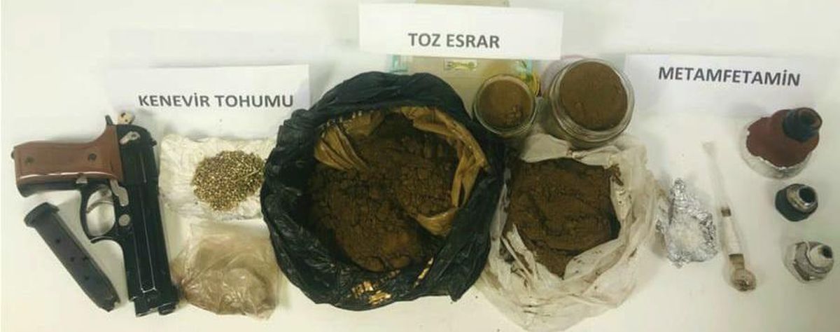 Tekirdağ\'da evinde uyuşturucu ve tabanca bulunan zanlı tutuklandı