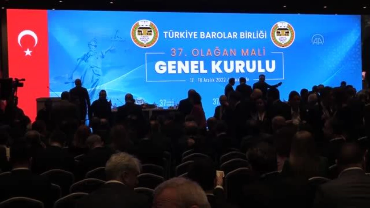 Türkiye Barolar Birliği 37. Olağan Mali Genel Kurulu, Çanakkale\'de yapıldı