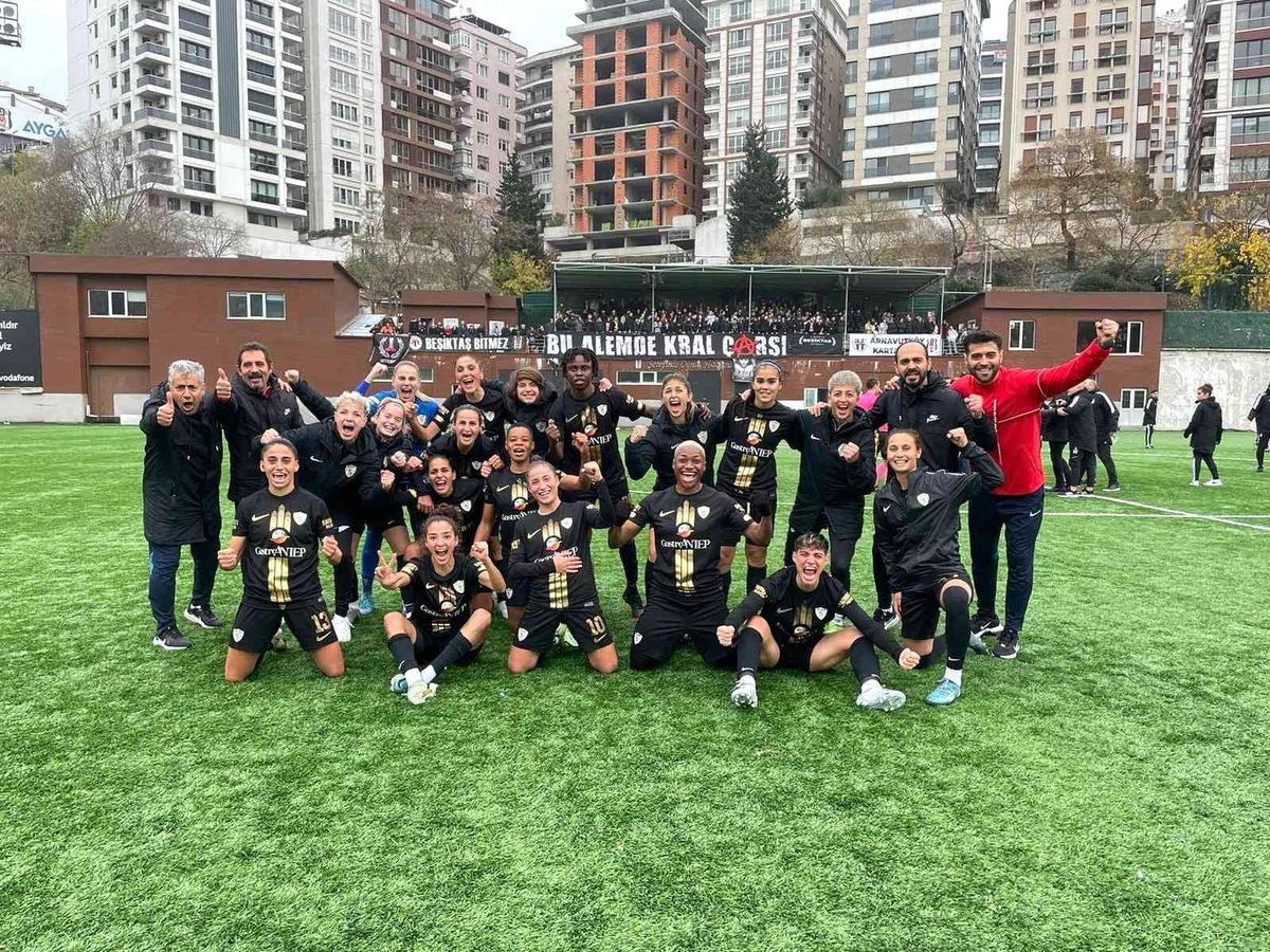 ALG Spor deplasmanda Beşiktaş\'ı 3-1 mağlup etti