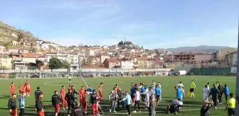 Amatör maçta kavga: 2 yaralı