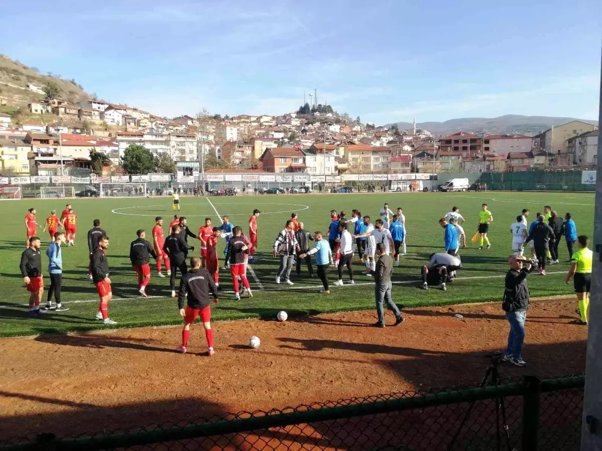 Amatör maçta kavga: 2 yaralı