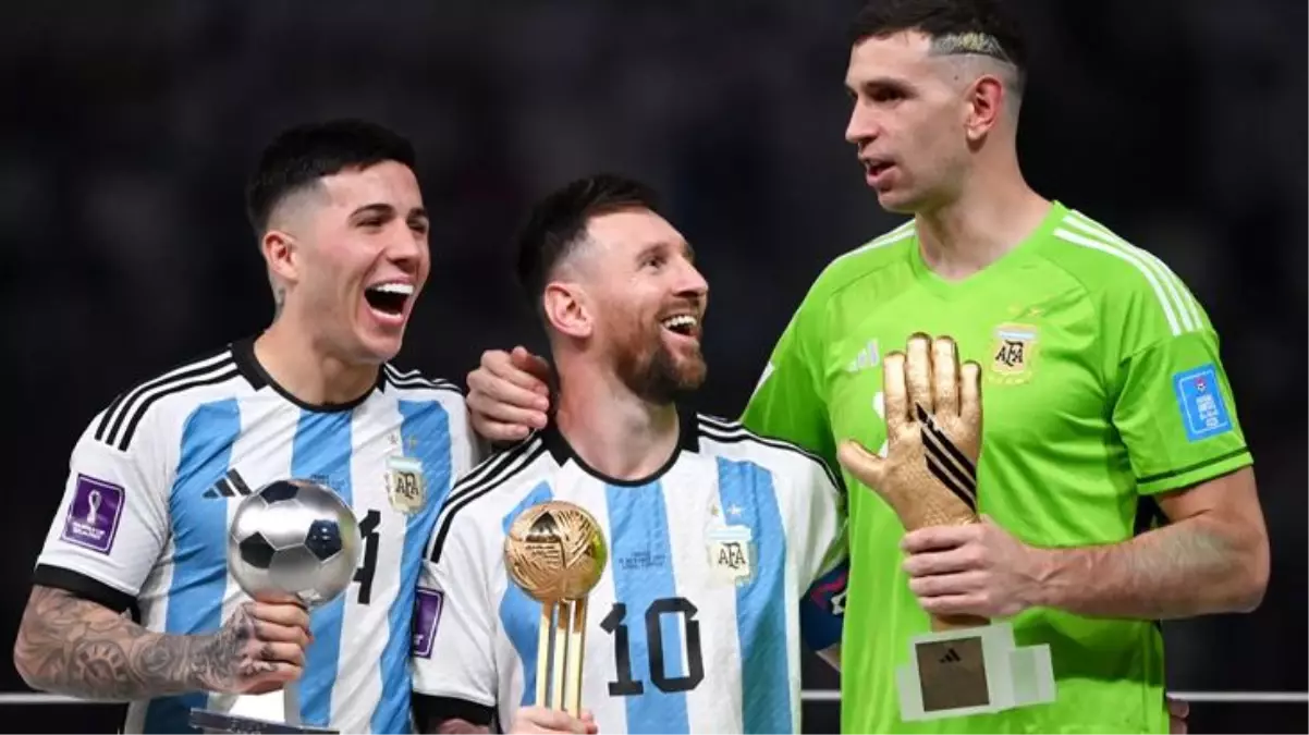 Arjantin\'in zaferine gölge düşüren sevinç! Martinez\'in hareketine tepki yağdı